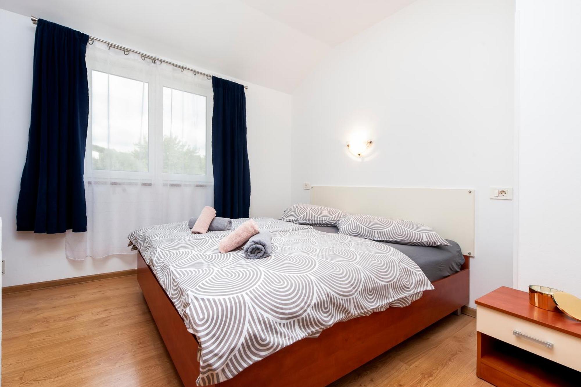 Apartmani Sara-Andrea Ровинь Экстерьер фото