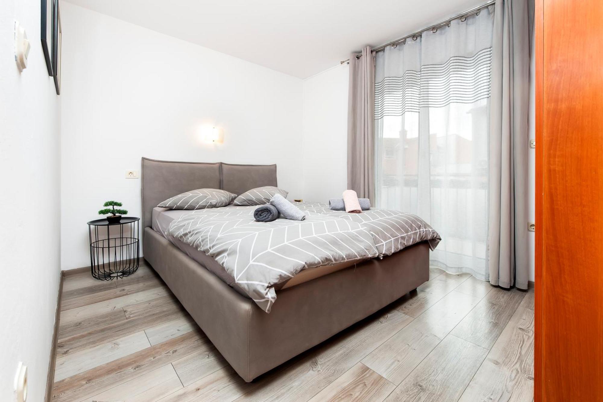 Apartmani Sara-Andrea Ровинь Экстерьер фото