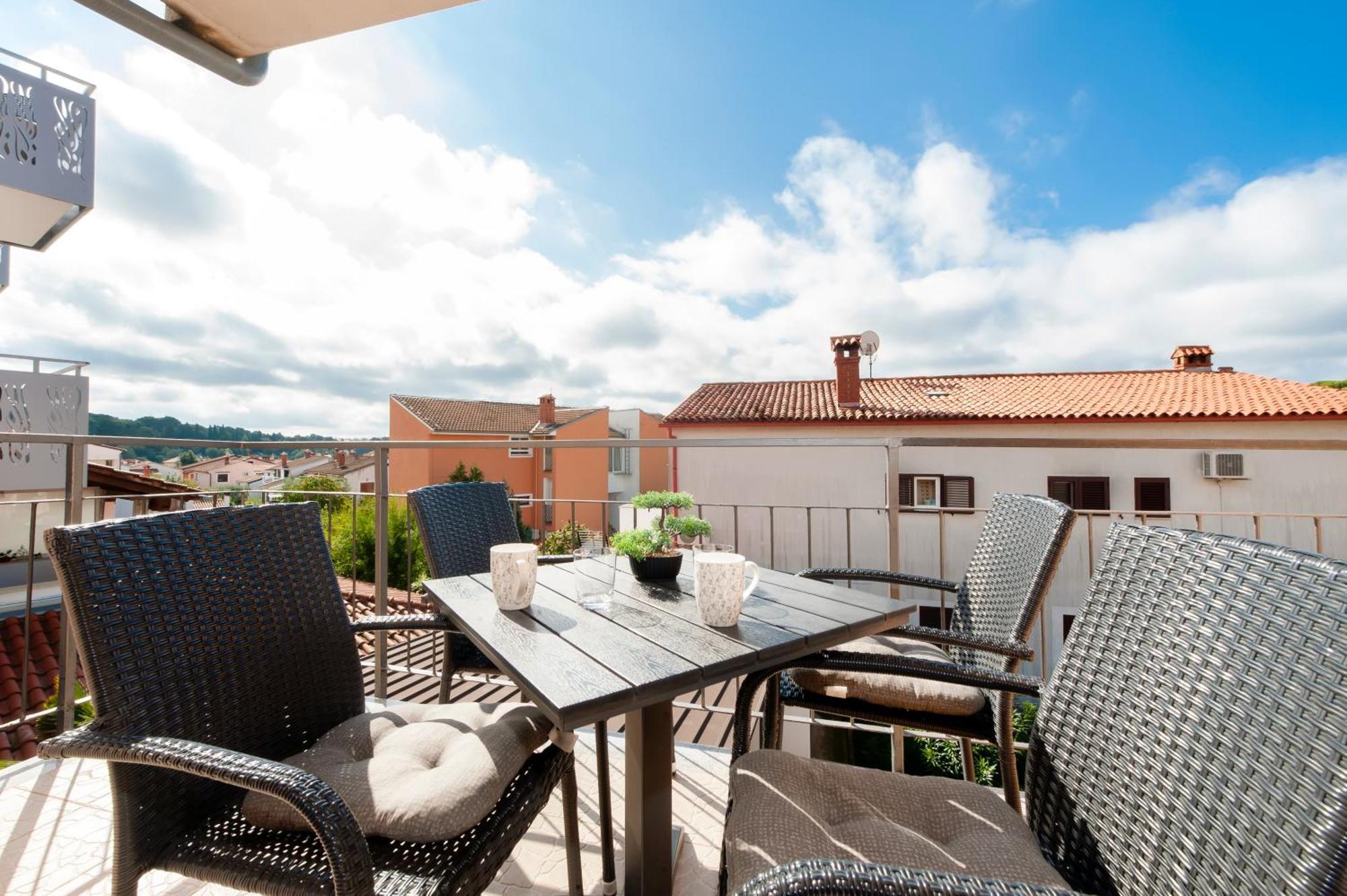 Apartmani Sara-Andrea Ровинь Экстерьер фото