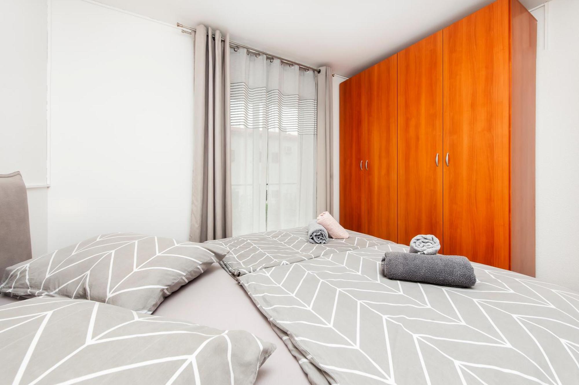 Apartmani Sara-Andrea Ровинь Экстерьер фото