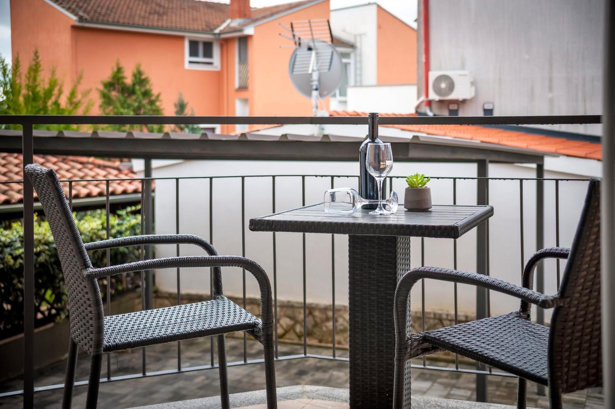 Apartmani Sara-Andrea Ровинь Экстерьер фото