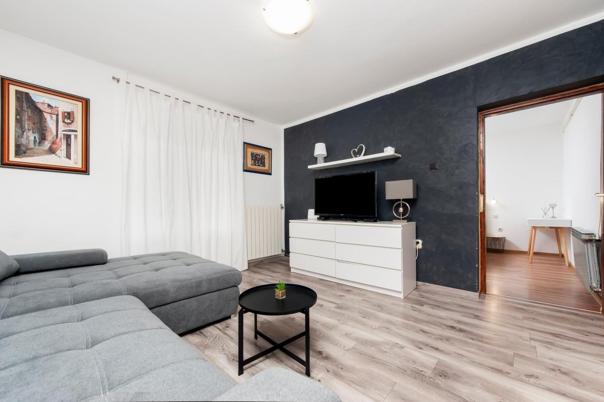 Apartmani Sara-Andrea Ровинь Экстерьер фото